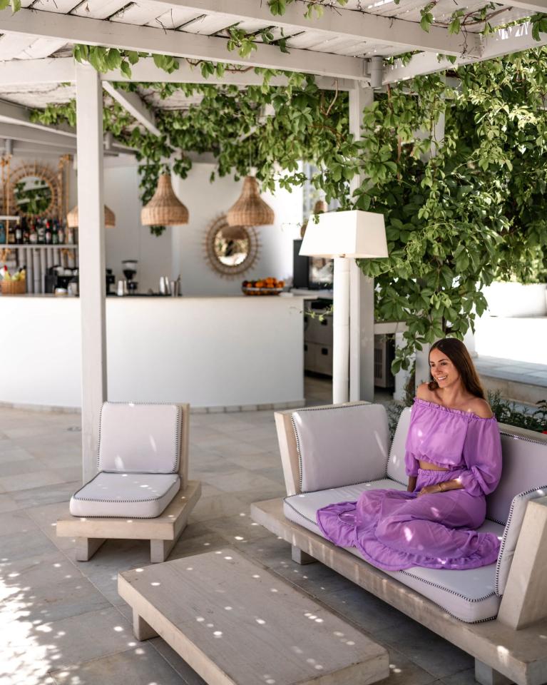 Mr_Mrs_White_Paros14