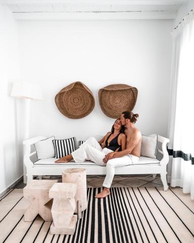 Mr_Mrs_White_Paros13