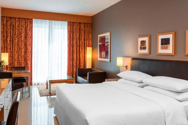 Four Points by Sheraton Bur Dubai 5 rooms (6)