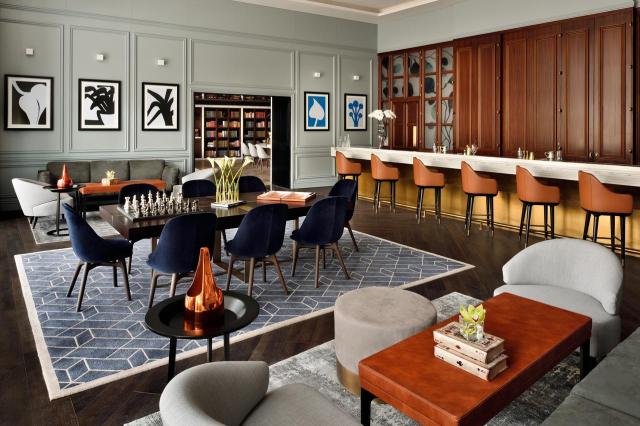 Address Boulevard int (5)