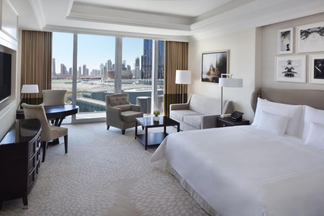 Address Boulevard r1-room (1)