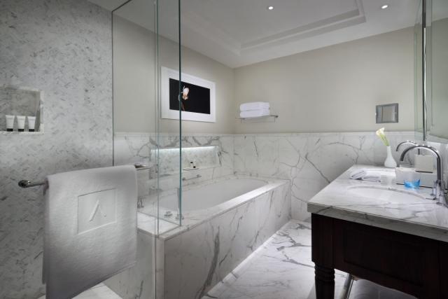 Address Boulevard r2-dlx room 2 (1)