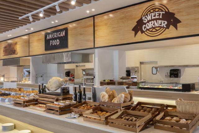 The Market Restaurat Buffet  (2)