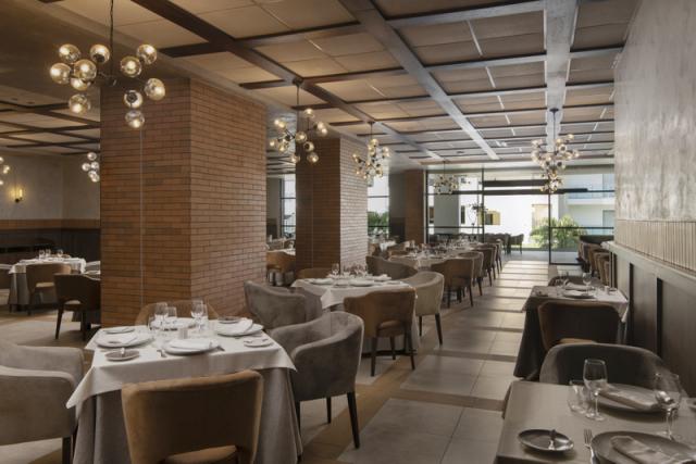 Cut Restaurant  (2)