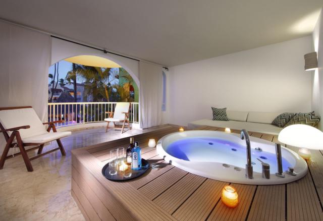 Acc -  Royal Master Suite (3)