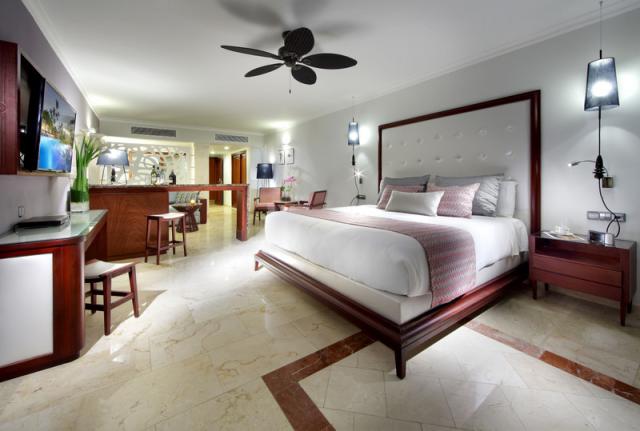 Acc -  Royal Master Suite (2)