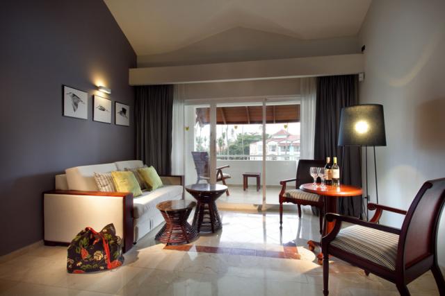 Acc-RoyalJuniorSuite (3)