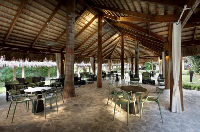 Lobby Bar Caoba_3