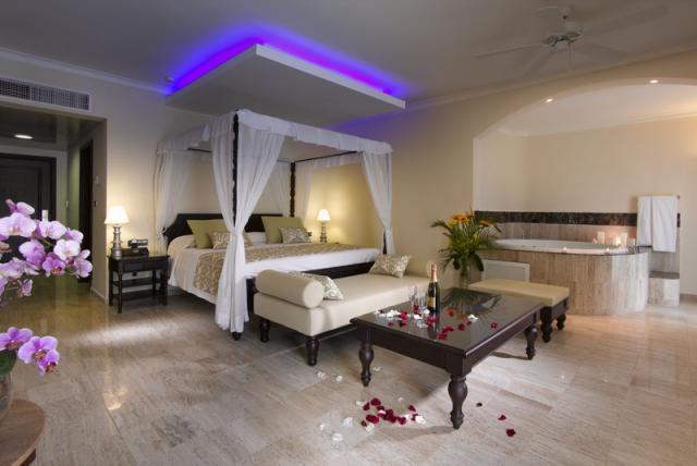 Acc-Romance Suite_1