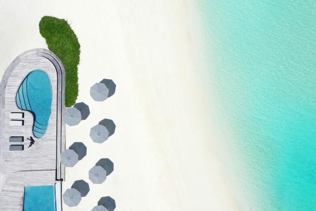 Velaa Beach Pool