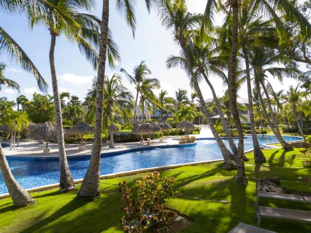 Jewel-Punta-Cana-Pool-01