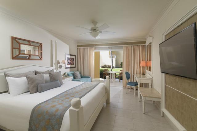 Jewel-Punta-Cana-Club-Deluxe-Tropical (3)