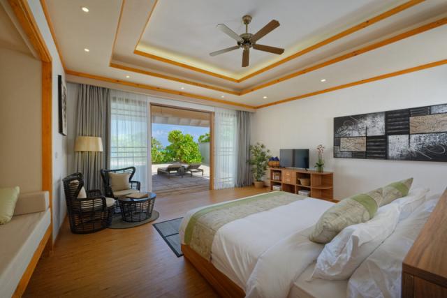 Brennia Kottefaru Deluxe Beach Pool Villa