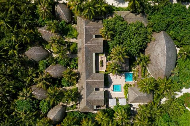 Emerald Faarufushi Resort 3 (1)