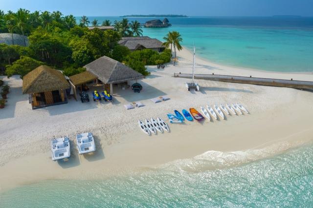 Emerald Faarufushi Resort 5 (1)