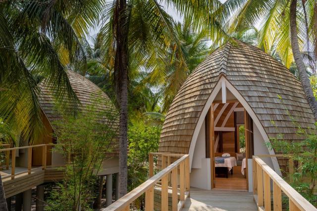 Emerald Faarufushi Resort 7 (1)