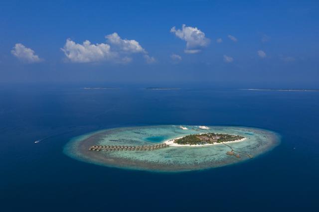 Emerald Faarufushi Resort 1 (2)