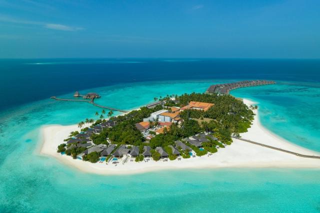 Emerald Faarufushi Resort 1 (4)