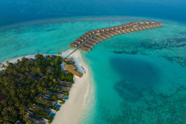 Emerald Faarufushi Resort 2 (1)