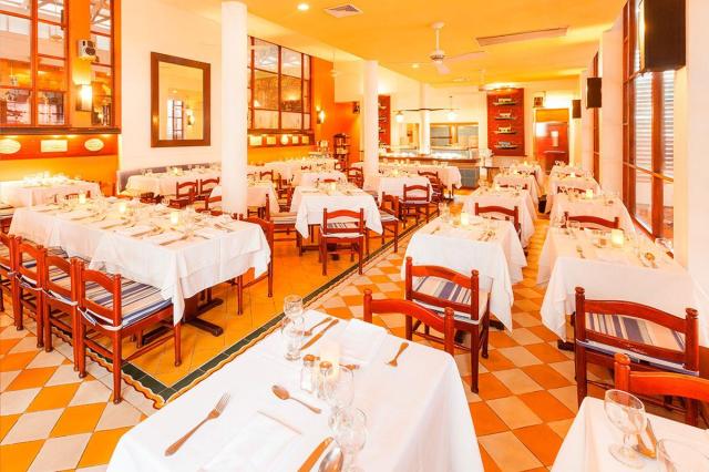 royal-panama-restaurant
