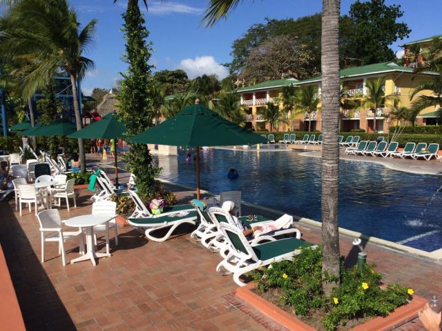Royal Decameron bazén2