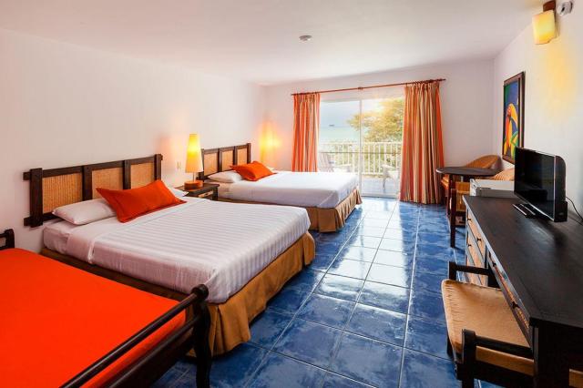 royal-panama-room1