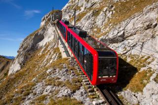 Švýcarské železnice UNESCO a zlatý okruh Pilatus