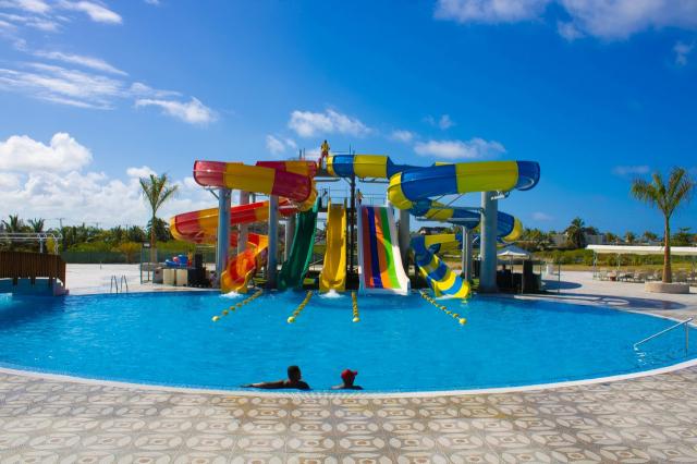 Crystals Beach Resort Belle Mare 4 (2)