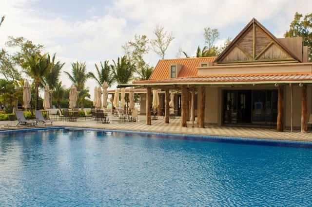Crystals Beach Resort Belle Mare 5 (6)