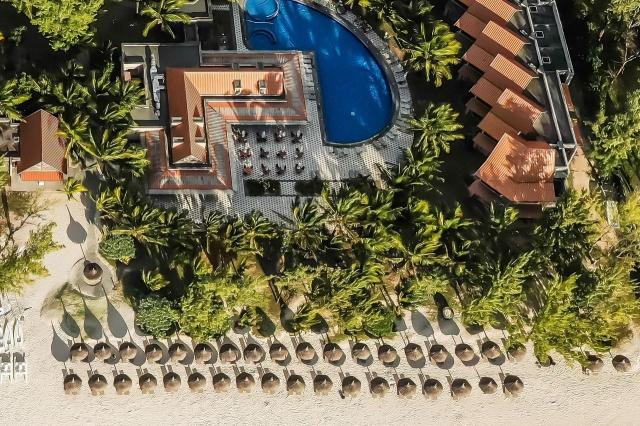 Crystals Beach Resort Belle Mare 1 (5)
