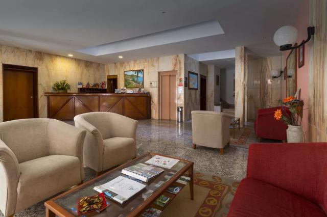 Aparthotel Imperatriz (1).png