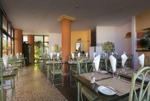 Aparthotel Imperatriz (6).png