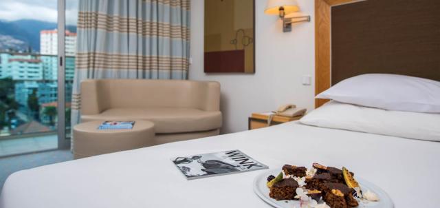 5-star-hotel-in-madeira-rooms3