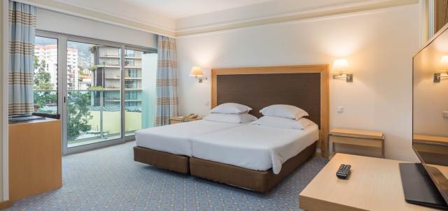 5-star-hotel-in-madeira-rooms7