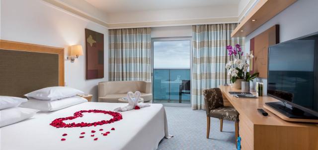 5-star-hotel-in-madeira-rooms-romance