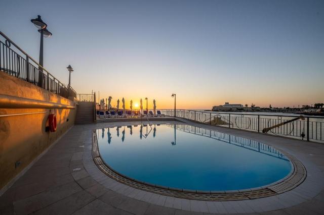 Marina Hotel Corinthia Beach Resort ext1 (1)