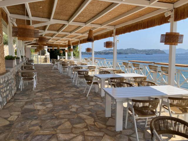 Kassandra Bay19