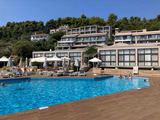 Kassandra Bay10