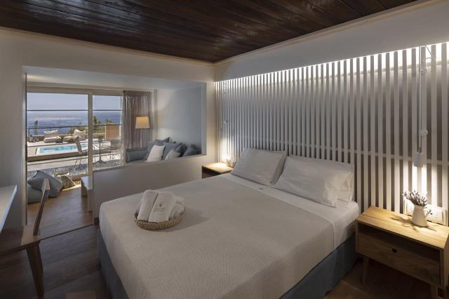 Atrium Skiathos045