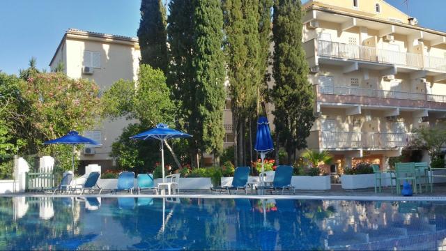 Ipsos_Beach_hotel028