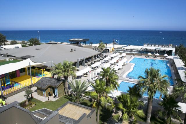 Sailors Beach Club Main View 7