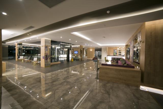 Sailors Beach Club Lobby 1