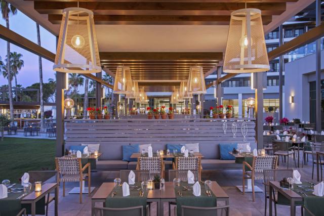 Main Restaurant-1