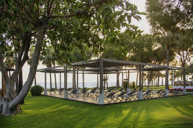 Acanthus Cennet Barut Collection Garden Area-1