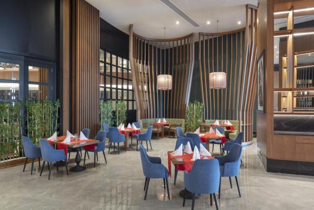 main-restaurant-3_50586486086_o
