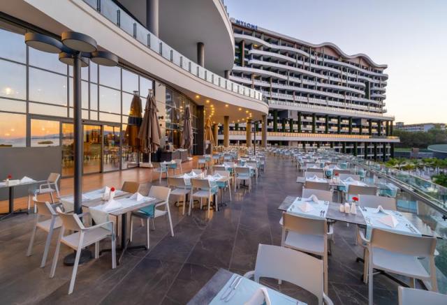 main-restaurant-06-bs_51733877964_o