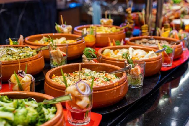 main-restaurant-35-bs_51734111940_o