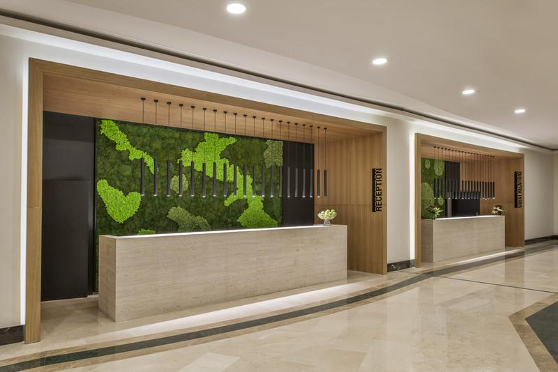 Doubletree-by-Hilton-reception-1815