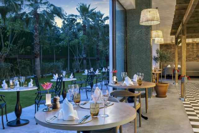 Doubletree-by-Hilton-restaurantAlacarte-1875