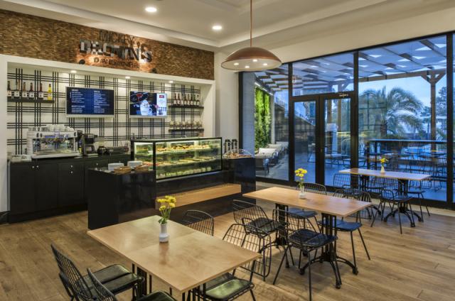 Doubletree-by-Hilton-restaurant-18140